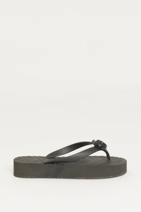 Black Marmont GG-Logo Plaque Preowned Rubber Flip Flops