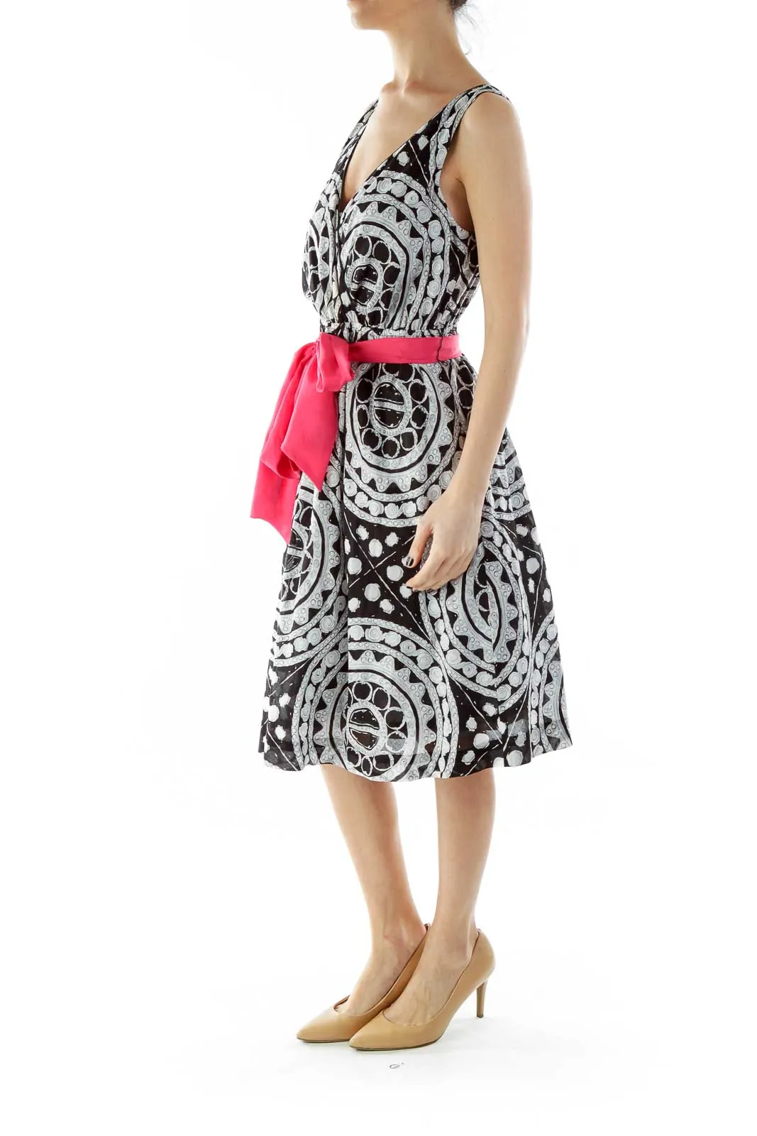 Black White Pink V-Neck Print Dress with Sash